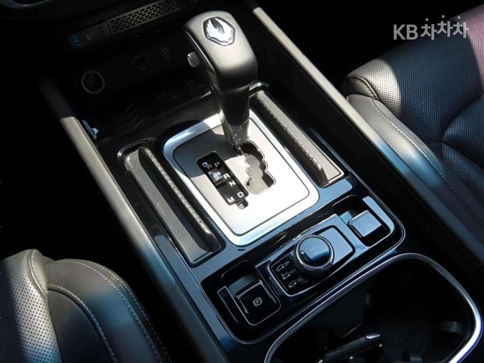 КейДжи Мобилити G4 Rexton2.2 4x4 마제스티 - 9