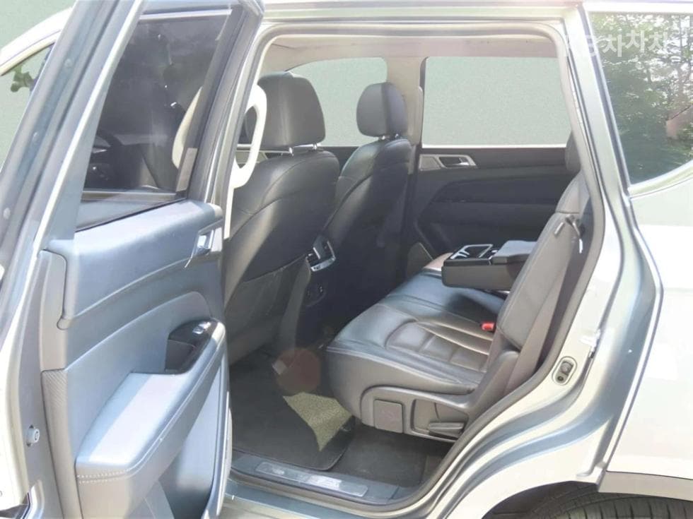 КейДжи Мобилити G4 Rexton2.2 4x4 마제스티 - 12