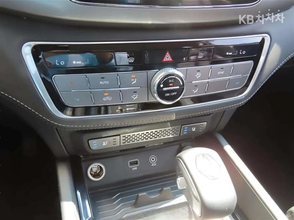 КейДжи Мобилити G4 Rexton2.2 4x4 마제스티 - 13