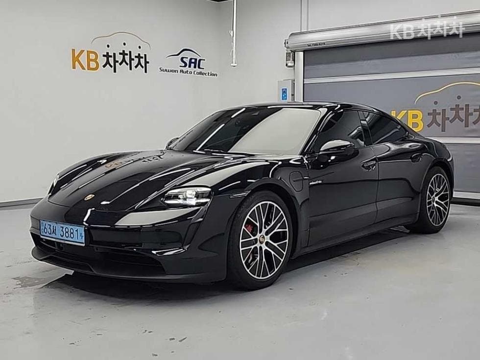 Porsche Taycan 4S - Image 1