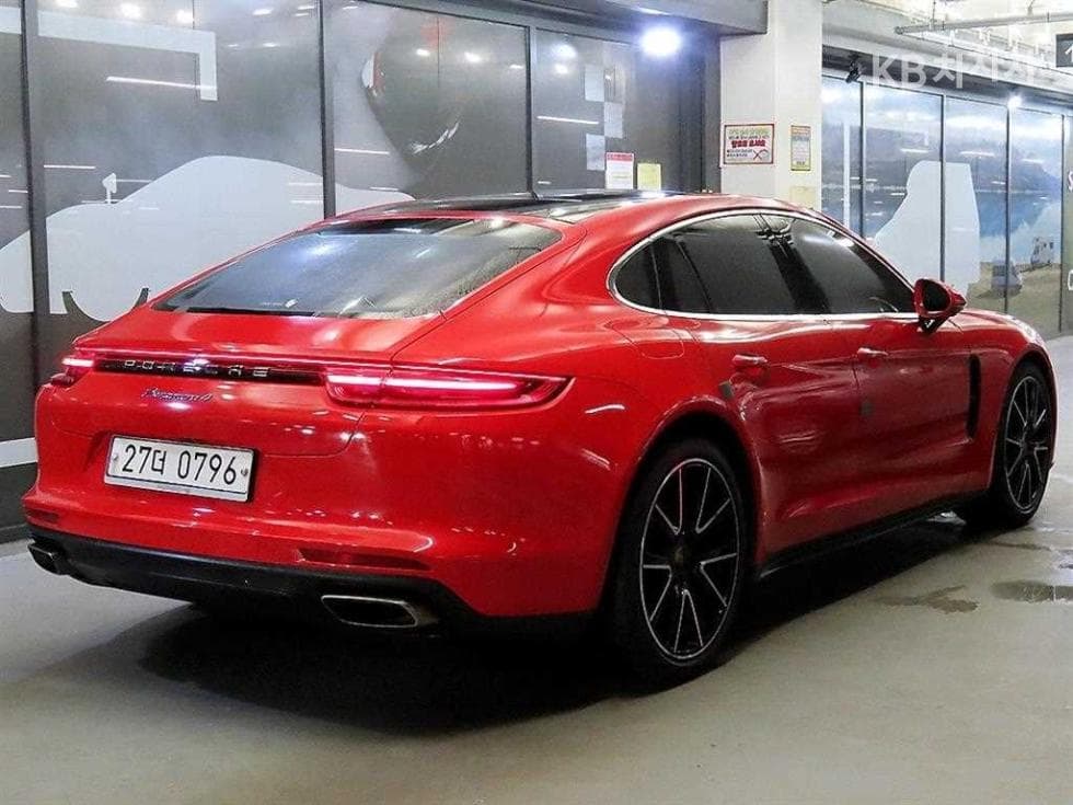 Porsche 파나메라 (971)3.0 4 Стандартен - 4