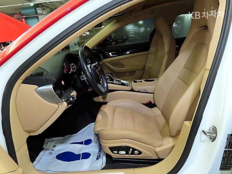 Porsche 파나메라 (971)3.0 4 Стандартен - 6