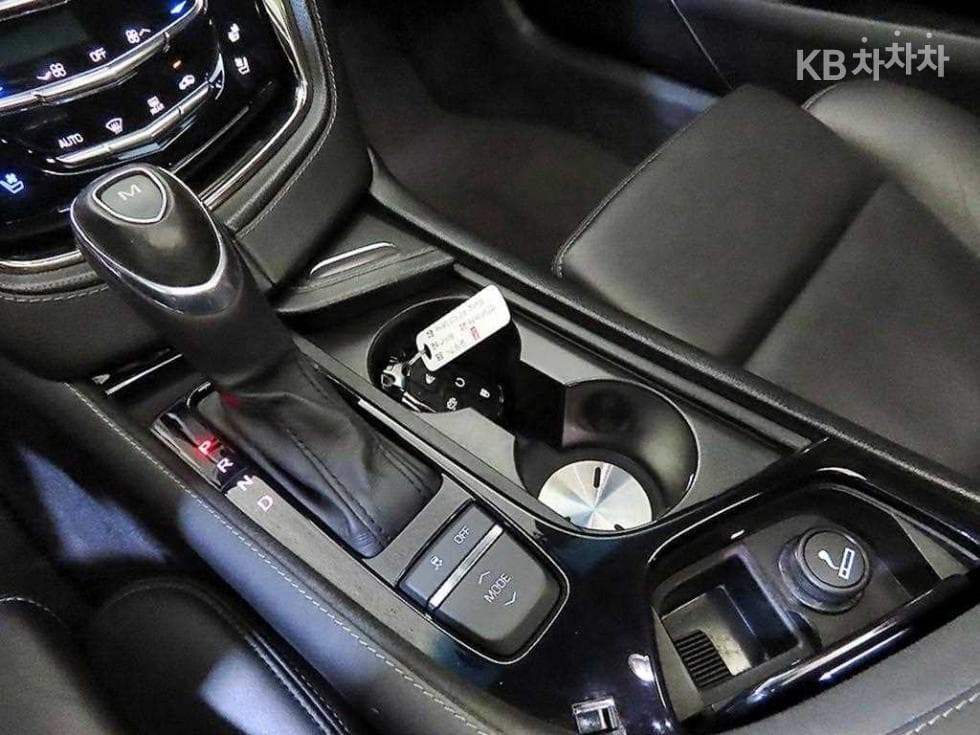 캐딜락 CTS 3-토 поколение2.0 Premium - 12