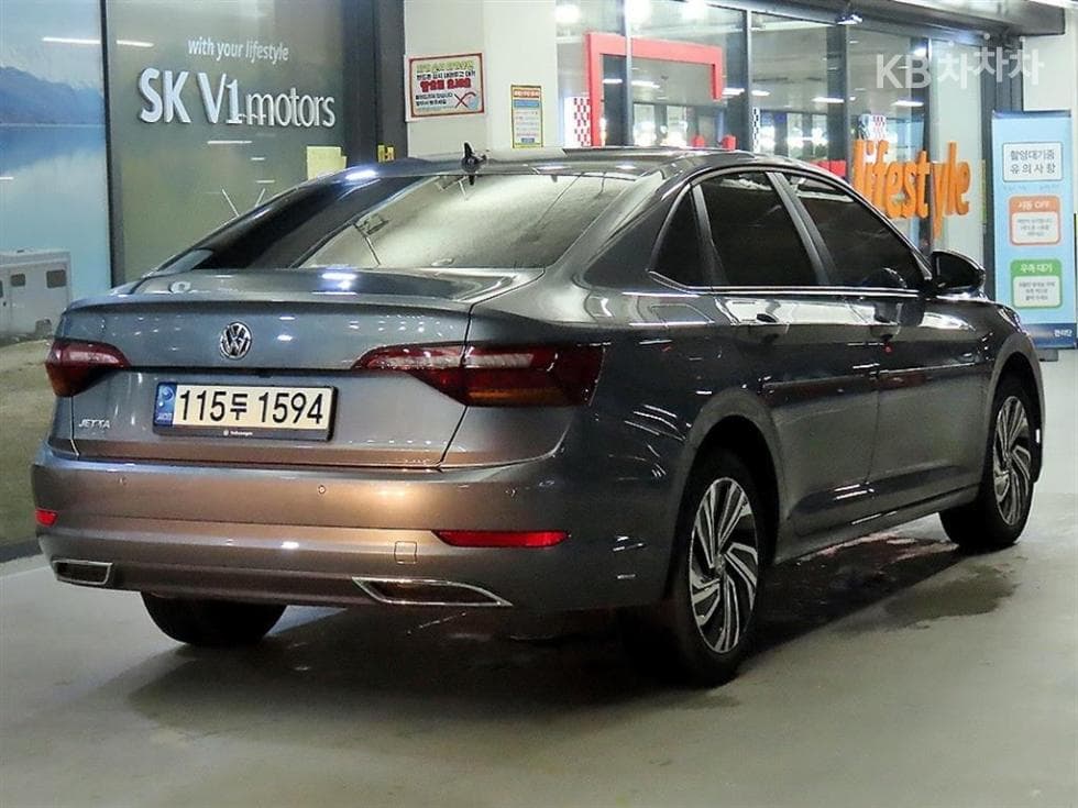 Volkswagen The All New Jetta(7-мо поколение)1.4 Турбонагнетен Стратифициран Инжекция (ВВ) Prestige - 4