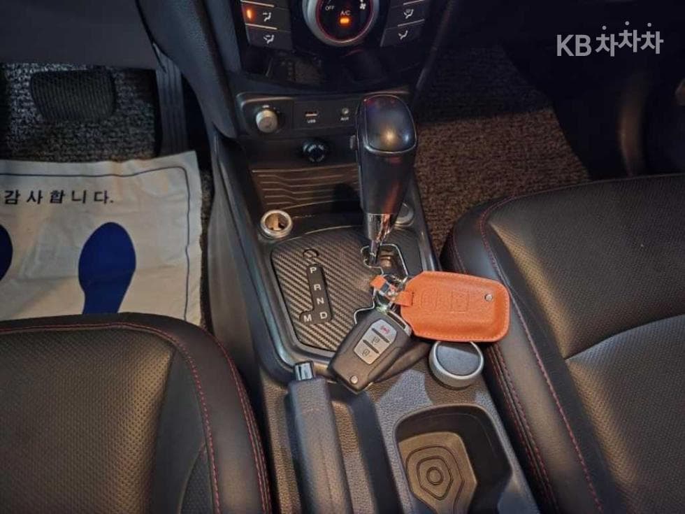 КейДжи Мобилити Тиволи AirБензин 2WD IX - 13