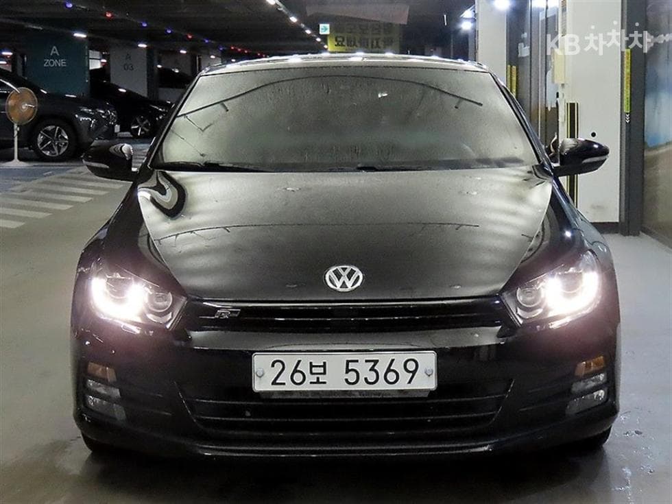 Volkswagen Scirocco2.0 Turbo Diesel Injection R-line - 2