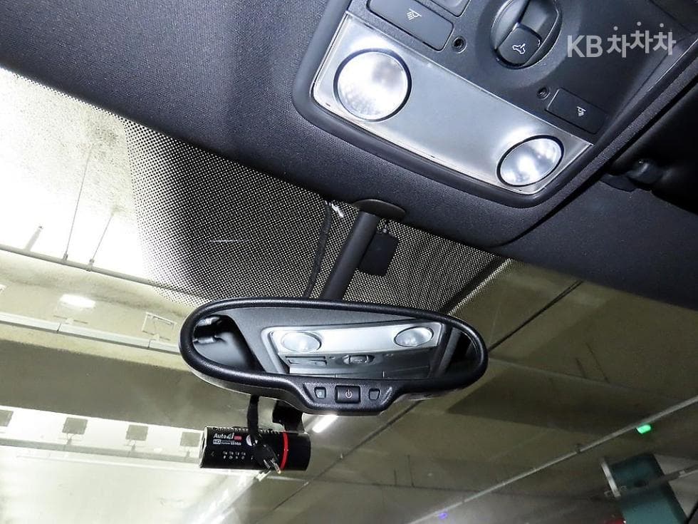 Volkswagen Scirocco2.0 Turbo Diesel Injection R-line - 15