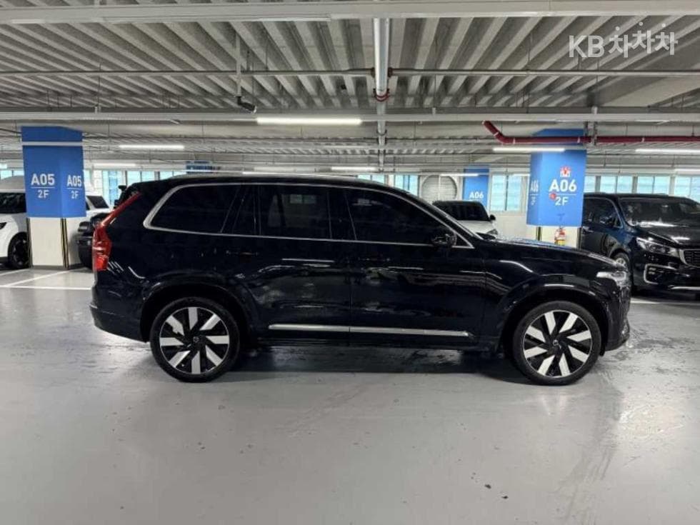 Volvo All New XC90T8 Ultimate Bright - 3