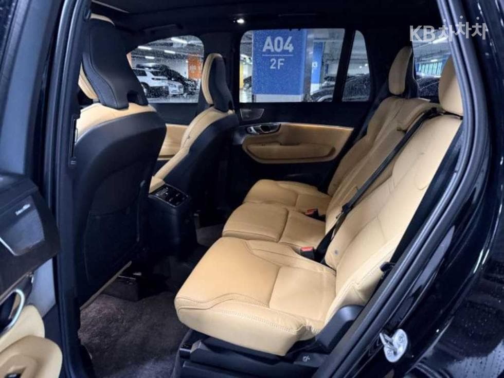 Volvo All New XC90T8 Ultimate Bright - 9
