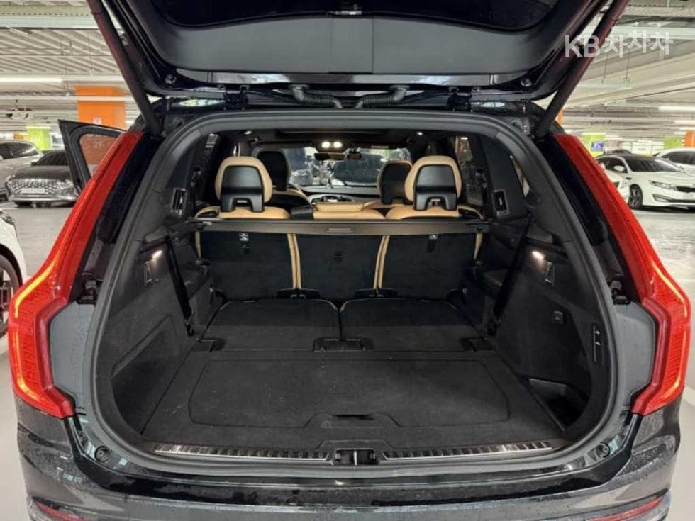 Volvo All New XC90T8 Ultimate Bright - 13
