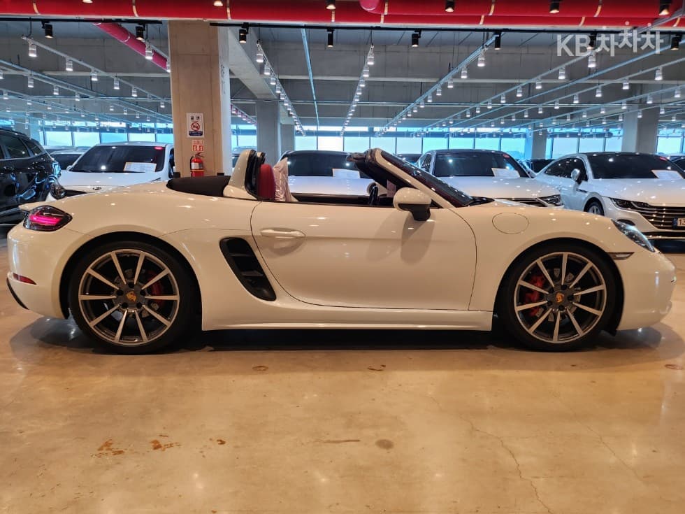 Porsche 718 박스터2.5 S - 3