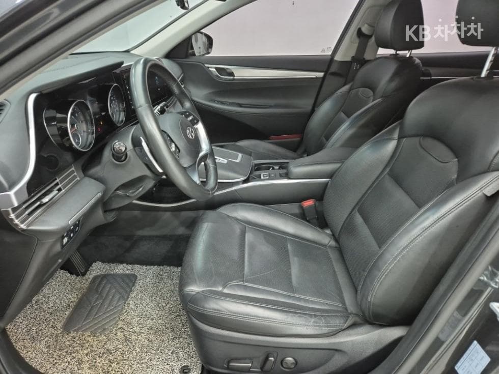 Хюндай The New (фейслифт) Grandeur (Azera)2.5 Premium - 11