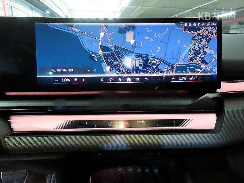 BMW Нов5 Серия(G60)520i Стандартен - 11
