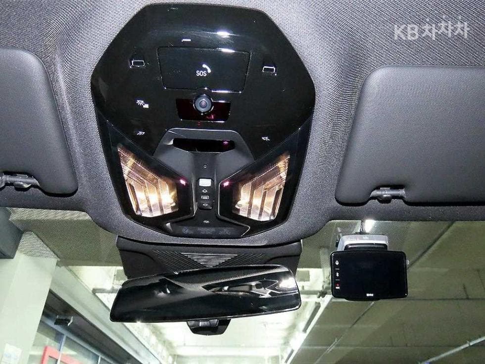 BMW Нов5 Серия(G60)520i Стандартен - 14