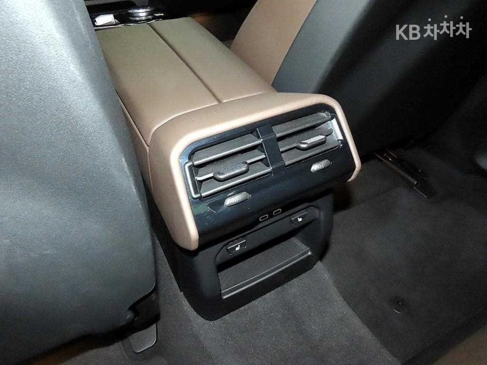 BMW Нов5 Серия(G60)520i Стандартен - 15