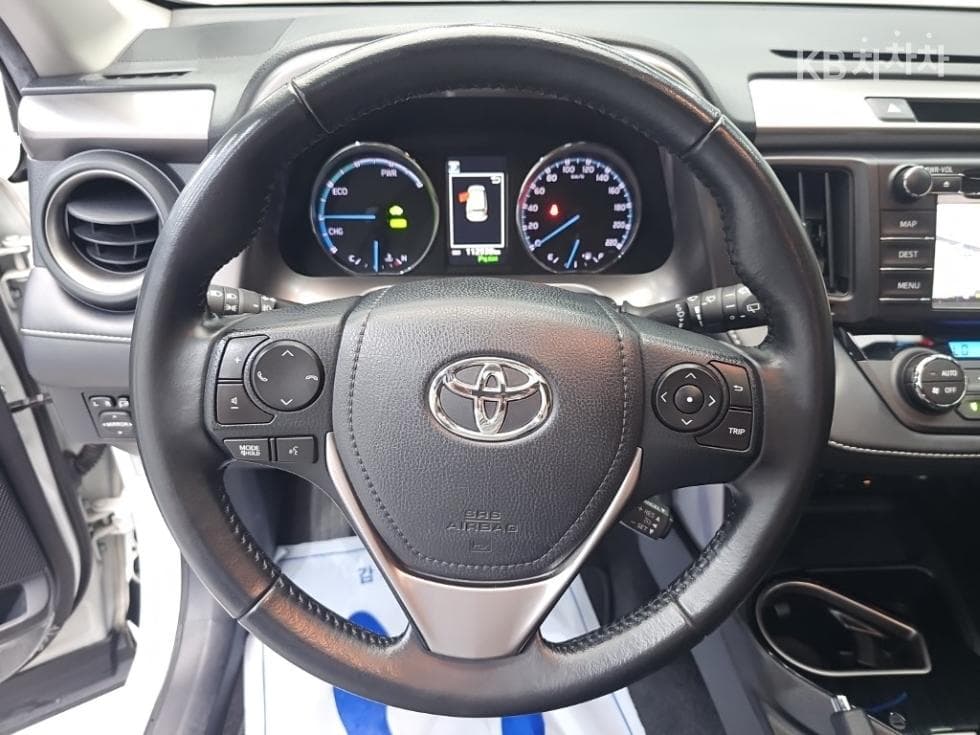 Toyota RAV42.5 4WD Hybrid Standard - 9