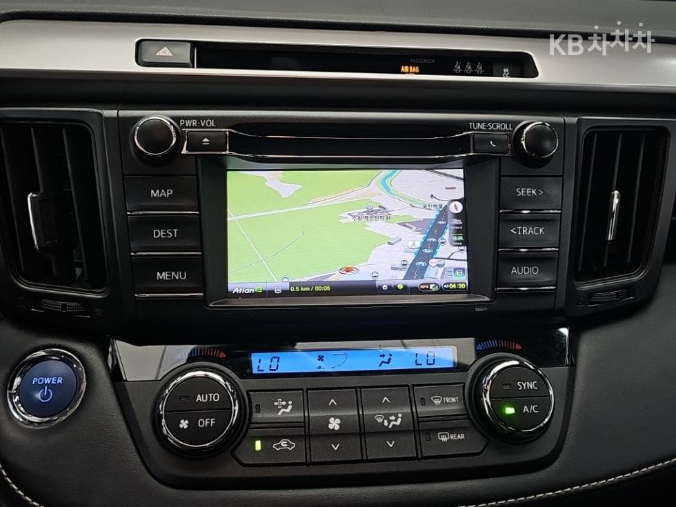 Toyota RAV42.5 4WD Hybrid Standard - 14