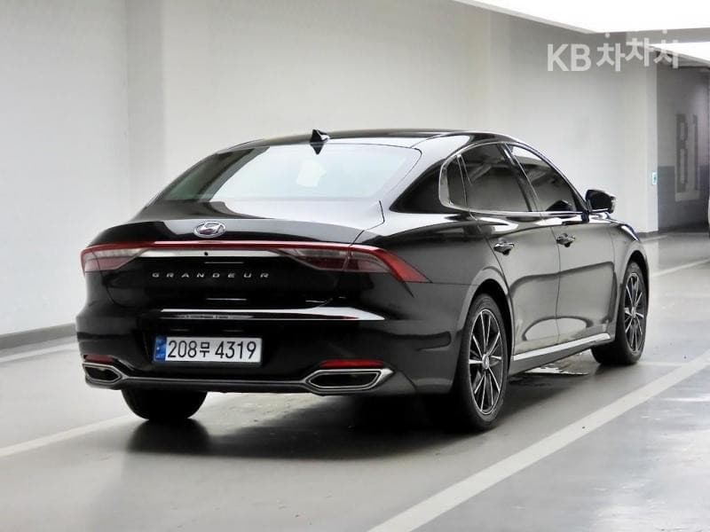 Hyundai The New (facelift) Grandeur (Azera)2.5 Exclusive - 4