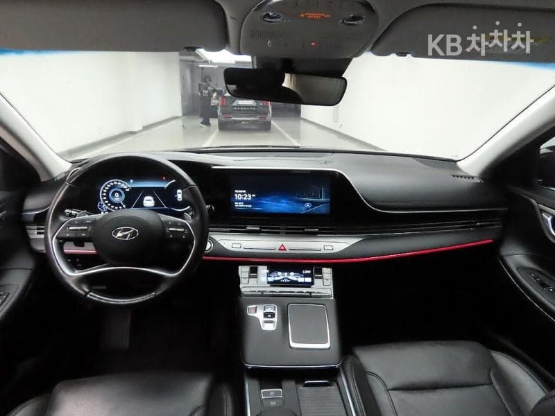 Hyundai The New (facelift) Grandeur (Azera)2.5 Exclusive - 6
