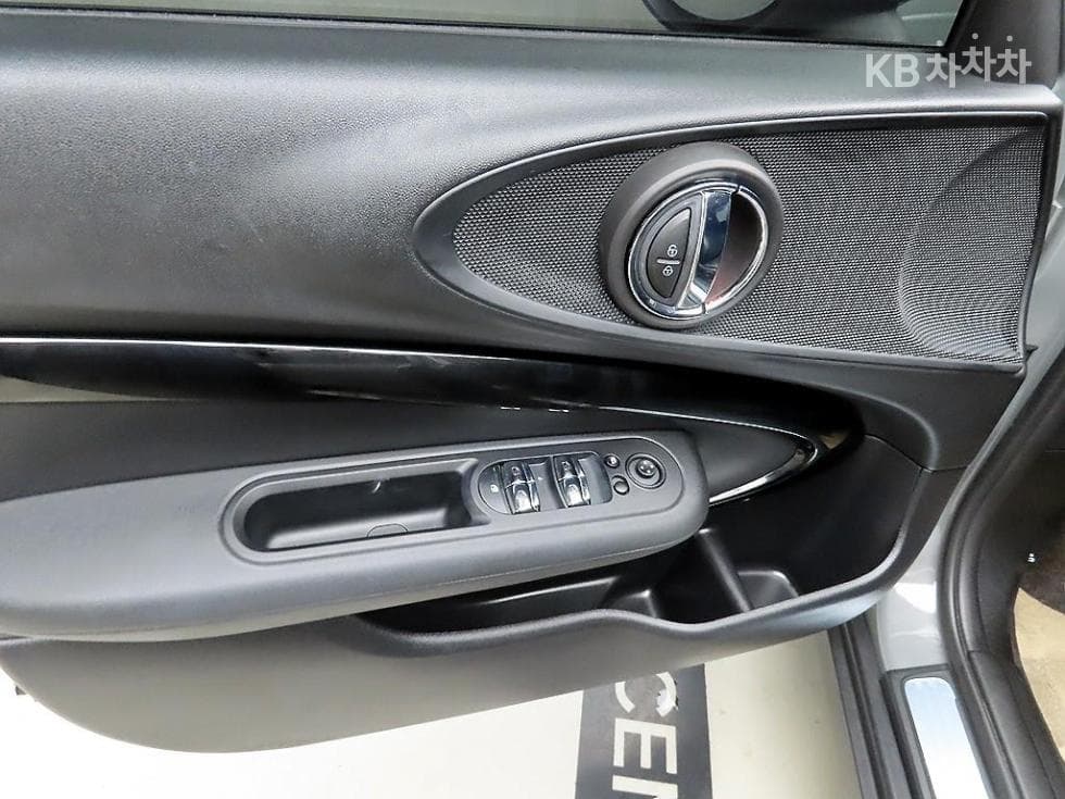 Мини 클럽맨 Второ поколение1.5 Cooper Classic Plus Lite - 11