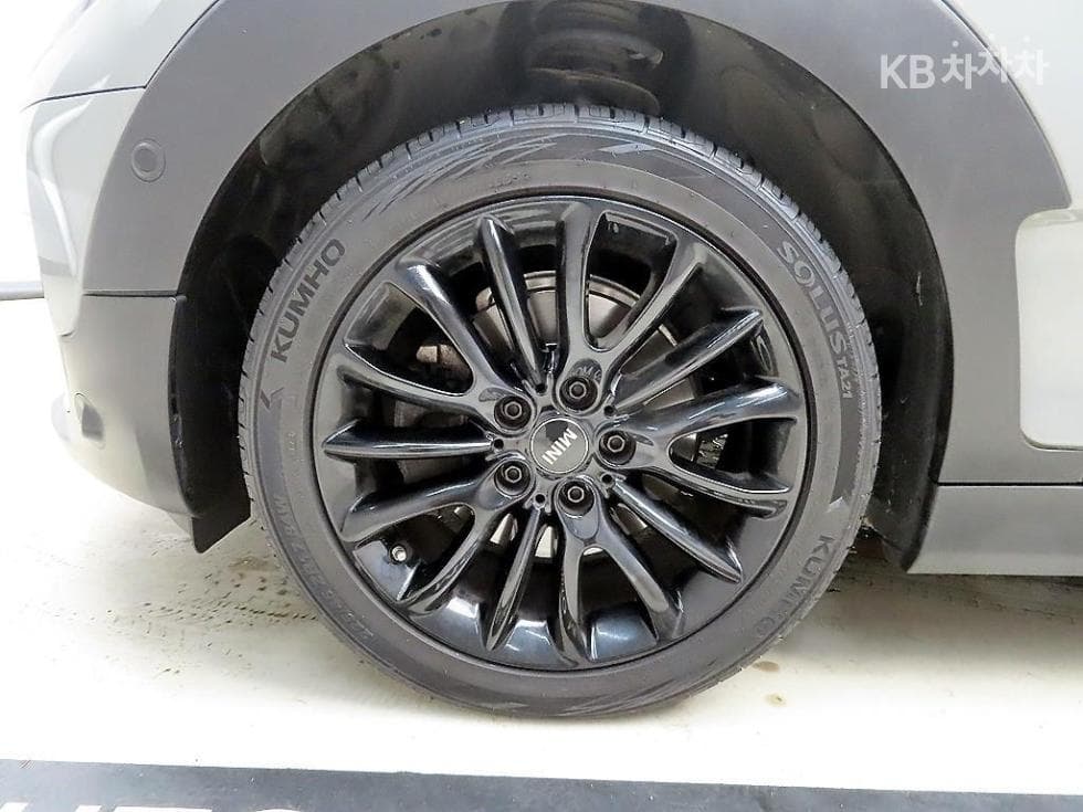 Мини 클럽맨 Второ поколение1.5 Cooper Classic Plus Lite - 20