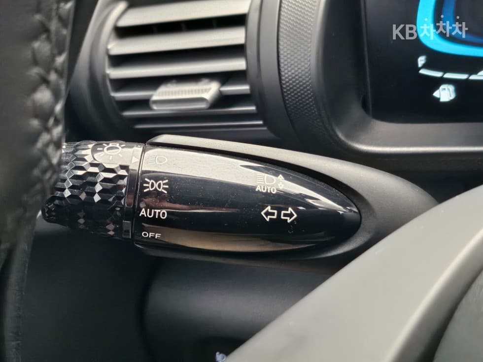 Хюндай Каспър1.0 Турбо Бензин 디 에센셜 Базов - 25