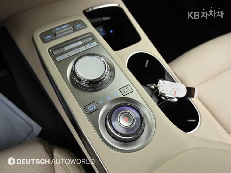 Дженезис GV70Бензин 2.5T 2WD - 9