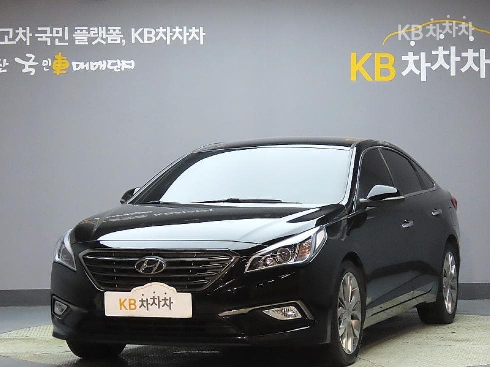 Hyundai Sonata LF 2.0 Smart Standard - Image 1