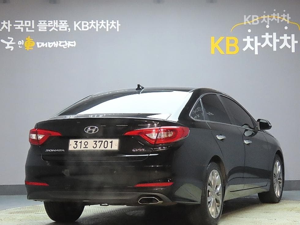 Hyundai Sonata LF2.0 Smart Standard - 2