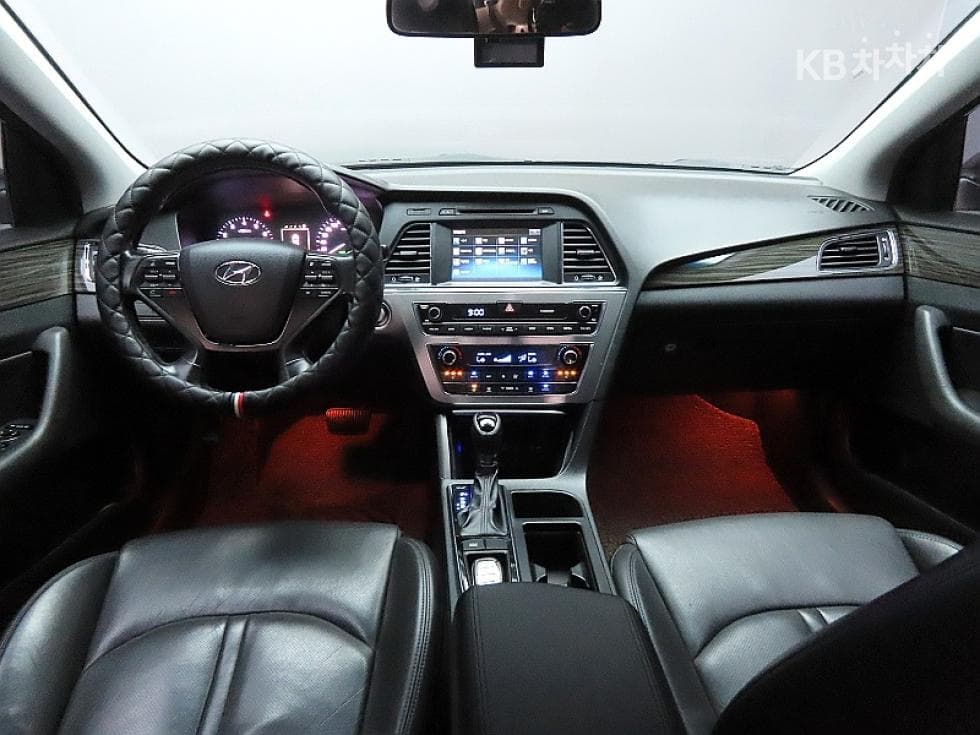 Hyundai Sonata LF2.0 Smart Standard - 6