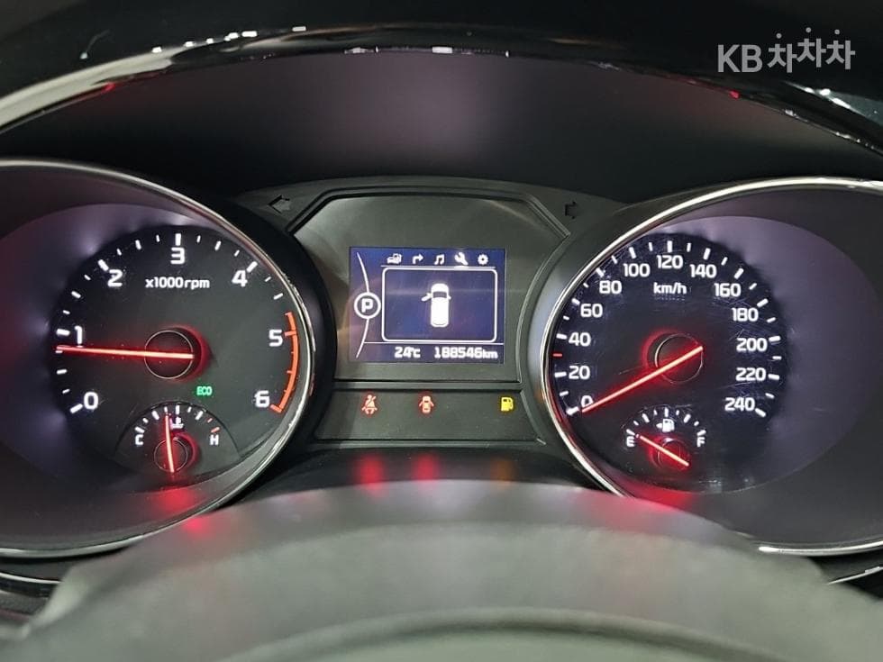 Киа All New Канивал9-местен 2.2 Дизел Висок Лимузин (Канивал) Престиж 하이루프 - 6