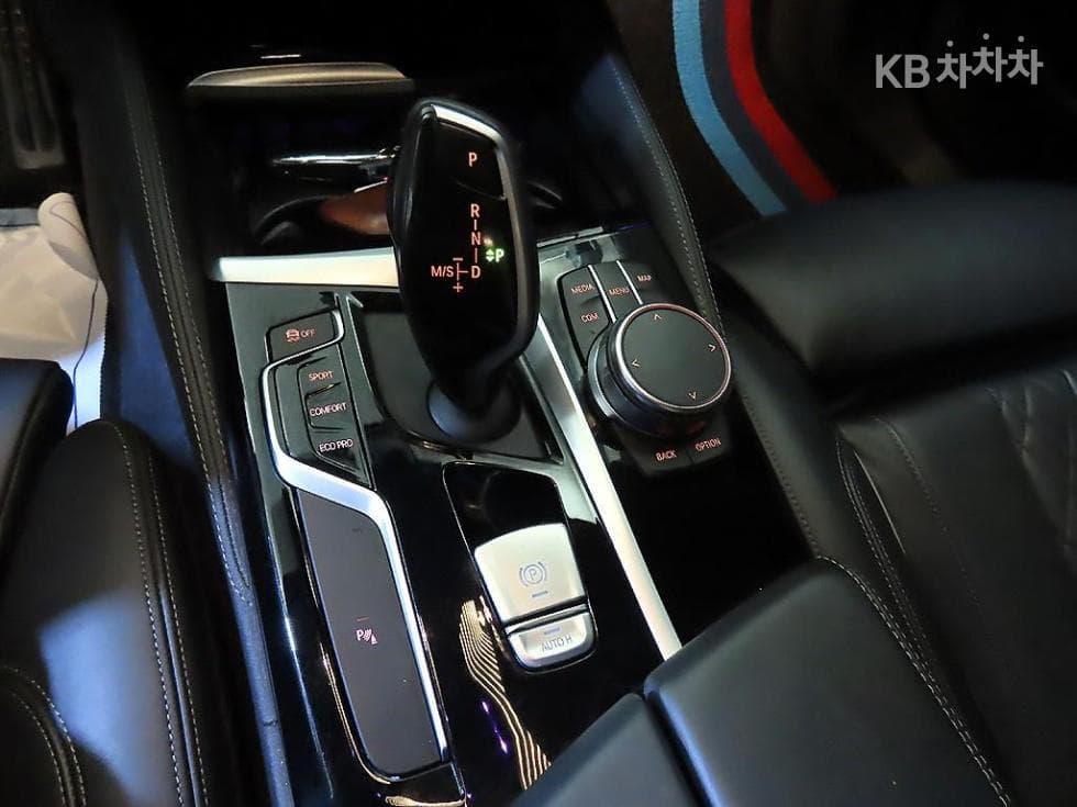 BMW 올Нов5 Серия (G30)520i M Sport - 12