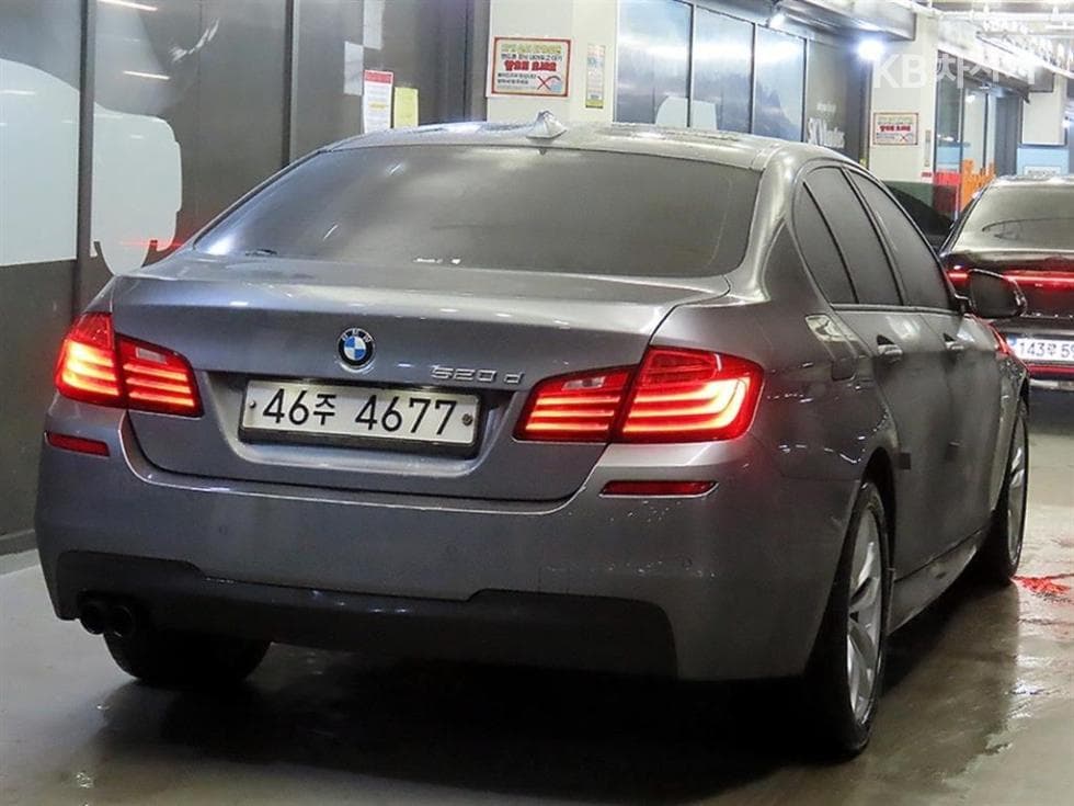 BMW Нов5 Серия520d M Air로Динамичен F10 - 4