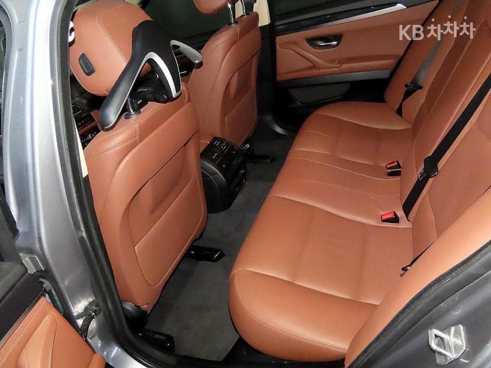 BMW Нов5 Серия520d M Air로Динамичен F10 - 7