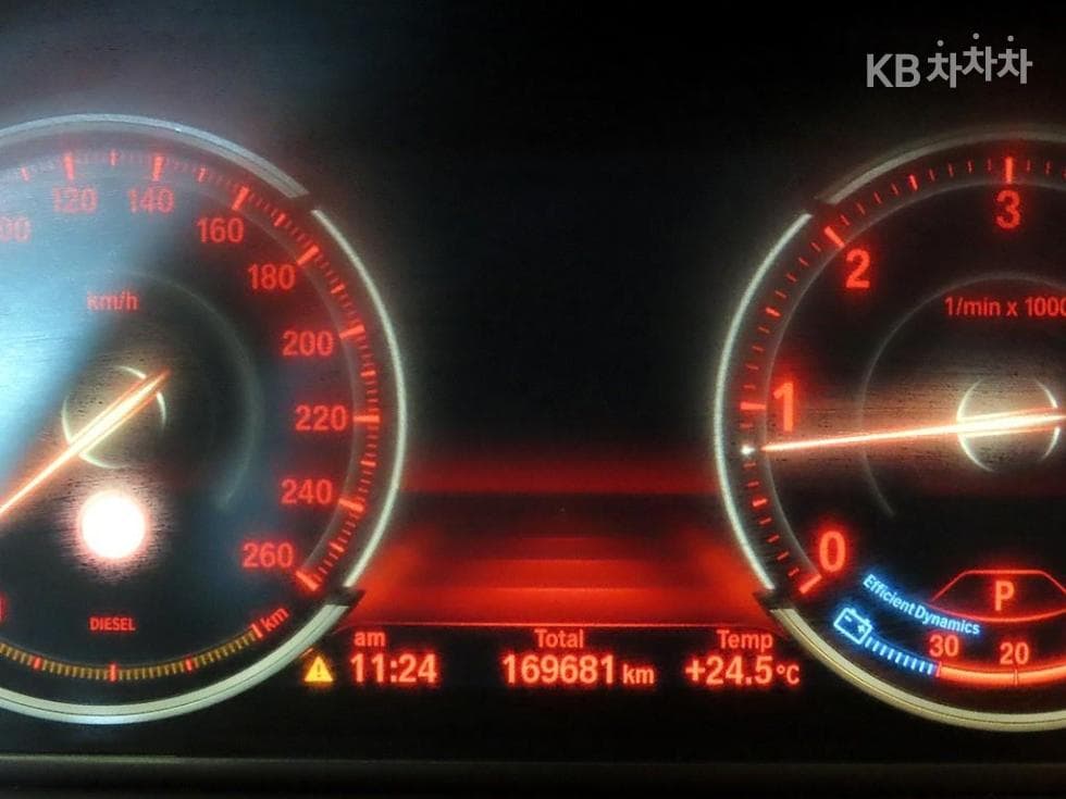 BMW Нов5 Серия520d M Air로Динамичен F10 - 9