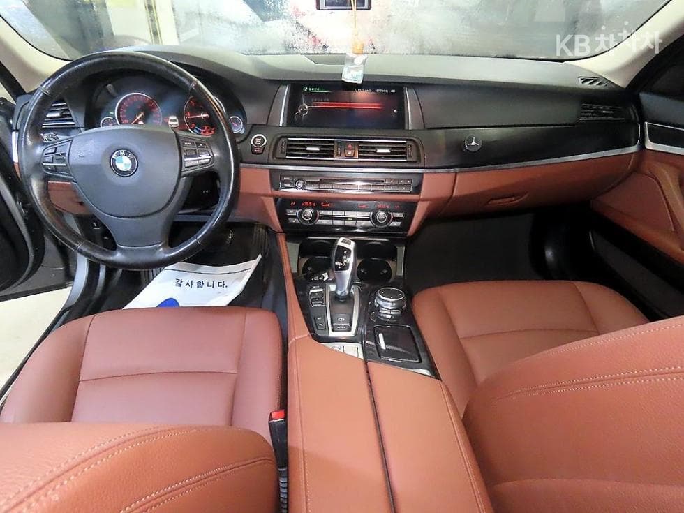 BMW Нов5 Серия520d M Air로Динамичен F10 - 10