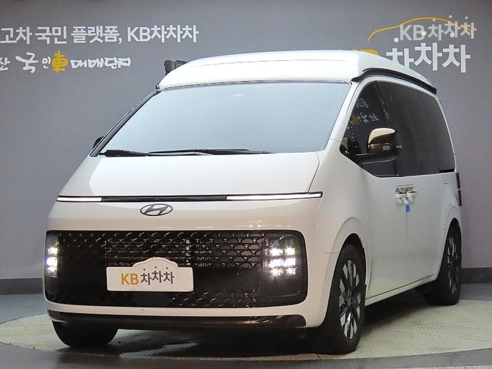 Hyundai Staria Lounge 캠퍼 Camper 4 AWD Prestige - Image 1