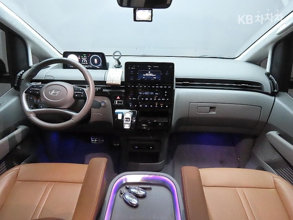 Хюндай Staria Lounge 캠퍼Camper 4 AWD Prestige - 6