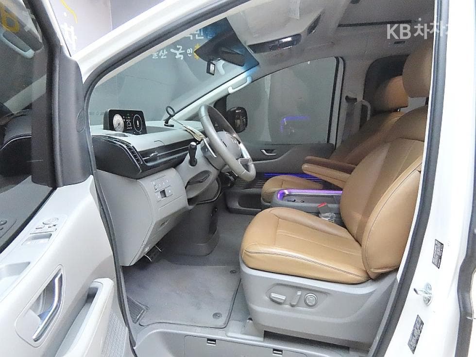 Хюндай Staria Lounge 캠퍼Camper 4 AWD Prestige - 10