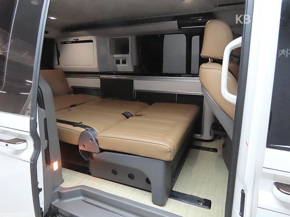 Хюндай Staria Lounge 캠퍼Camper 4 AWD Prestige - 11