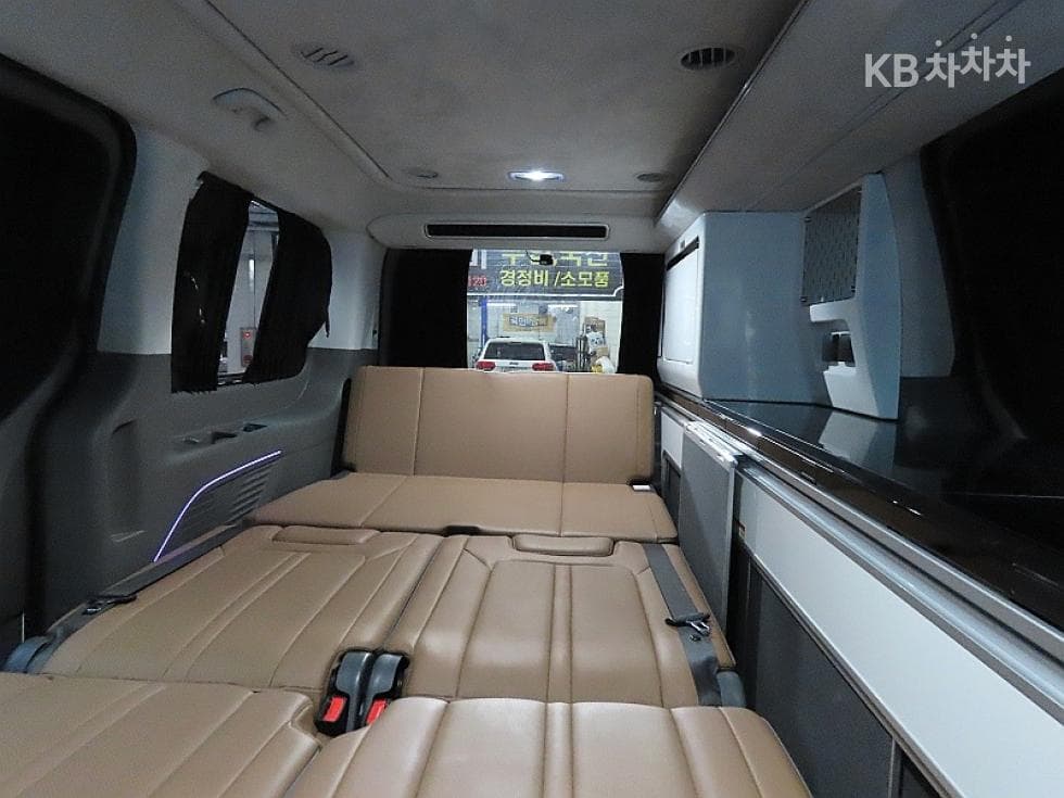 Хюндай Staria Lounge 캠퍼Camper 4 AWD Prestige - 12