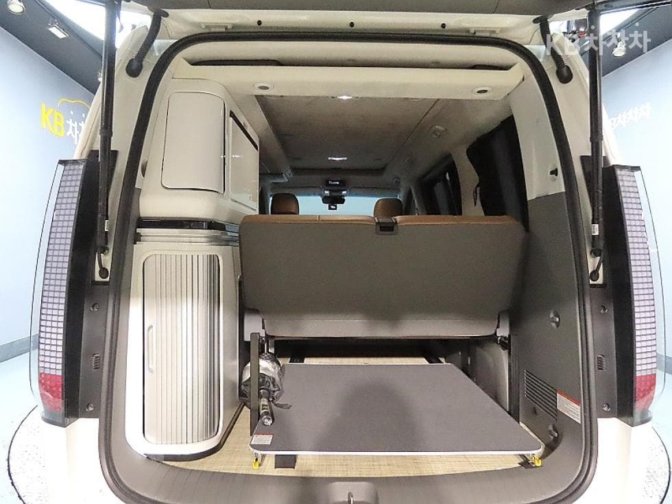Хюндай Staria Lounge 캠퍼Camper 4 AWD Prestige - 19