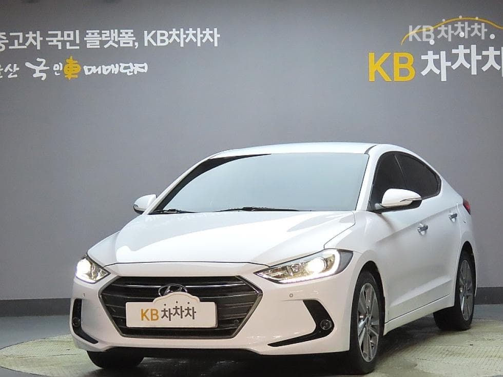 Hyundai Avante (Elantra)AD 1.6 GDi Modern - Image 1