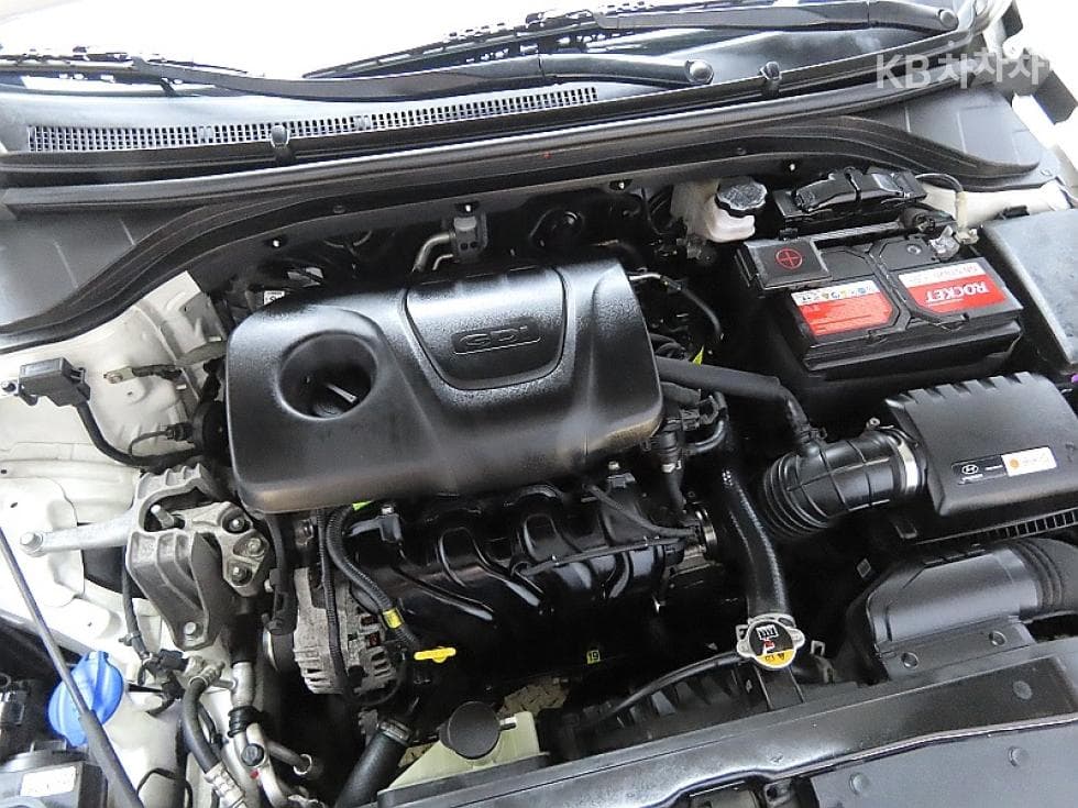 Хюндай Avante (Elantra)AD1.6 GDi Modern - 7
