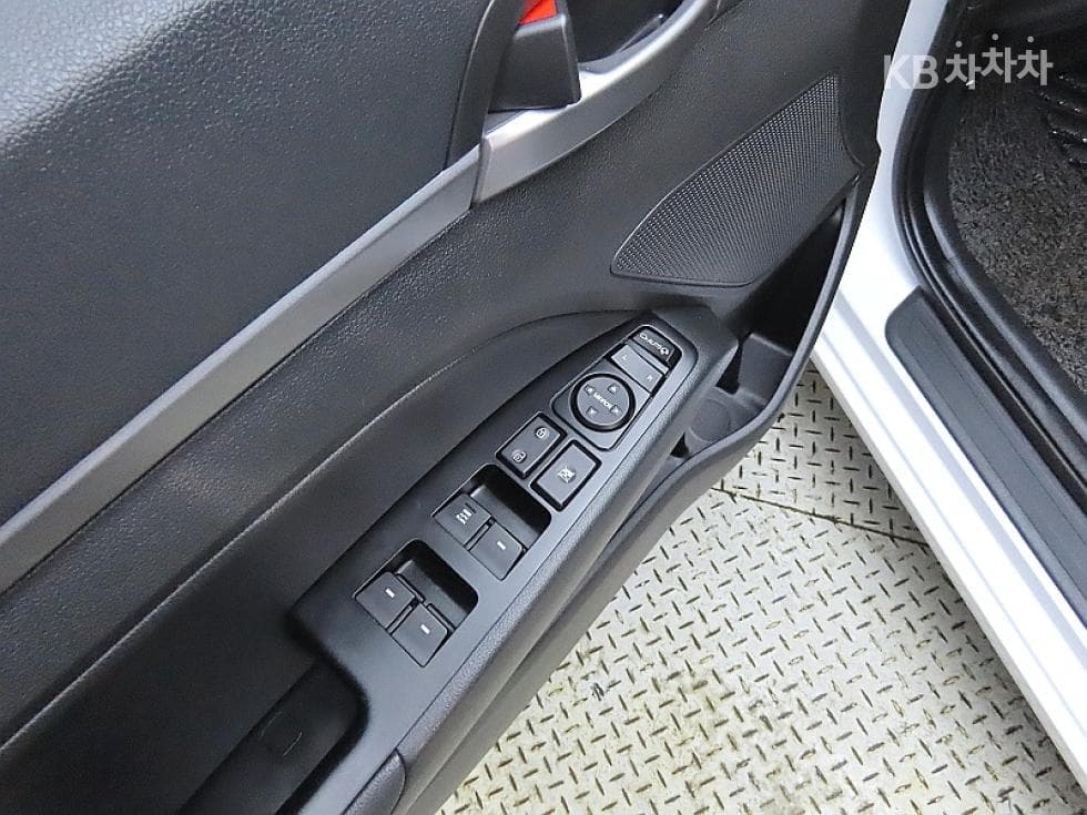 Хюндай Avante (Elantra)AD1.6 GDi Modern - 13