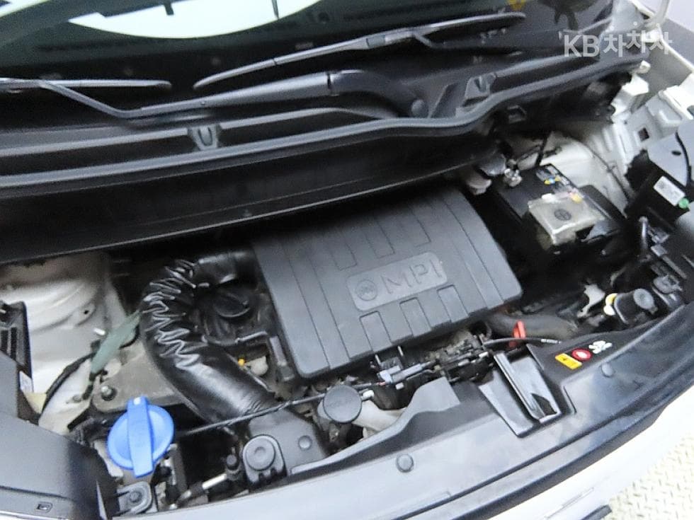 Kia The New (facelift) Kia Ray (van)1.0 Gasoline Signature - 8