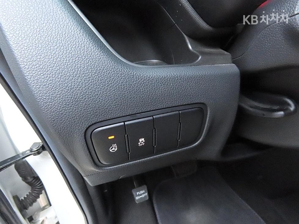 Kia The New (facelift) Kia Ray (van)1.0 Gasoline Signature - 13