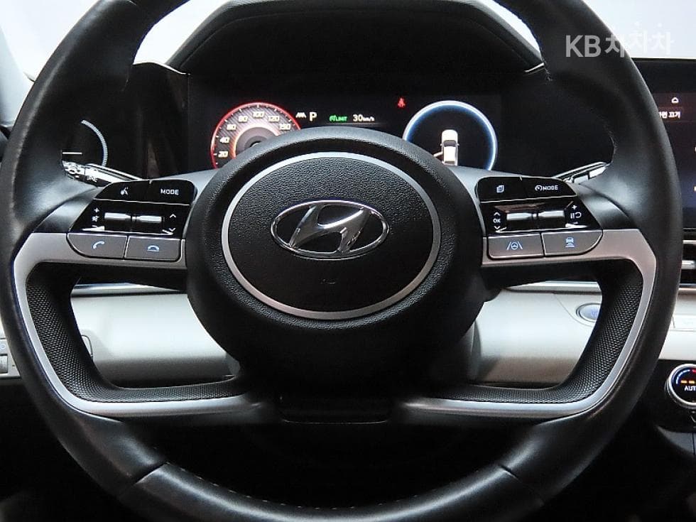Hyundai All New Avante (Elantra)(CN7)1.6 Gasoline Inspiration - 17