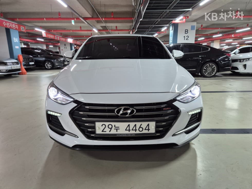 Хюндай Avante (Elantra)AD1.6 Турбо Бензин Директ Инжекция 스포츠 Extreme 셀렉션 - 2