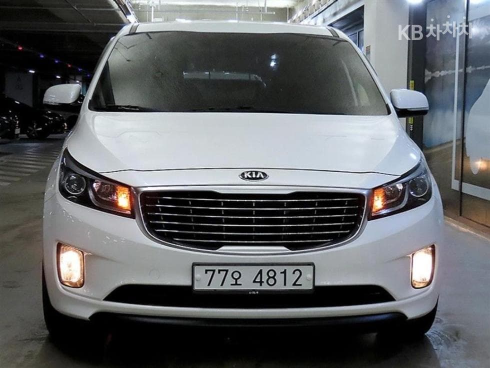 Киа All New Канивал 6Местен승 2.2 Дизел 휠체어 리프트 - Image 1